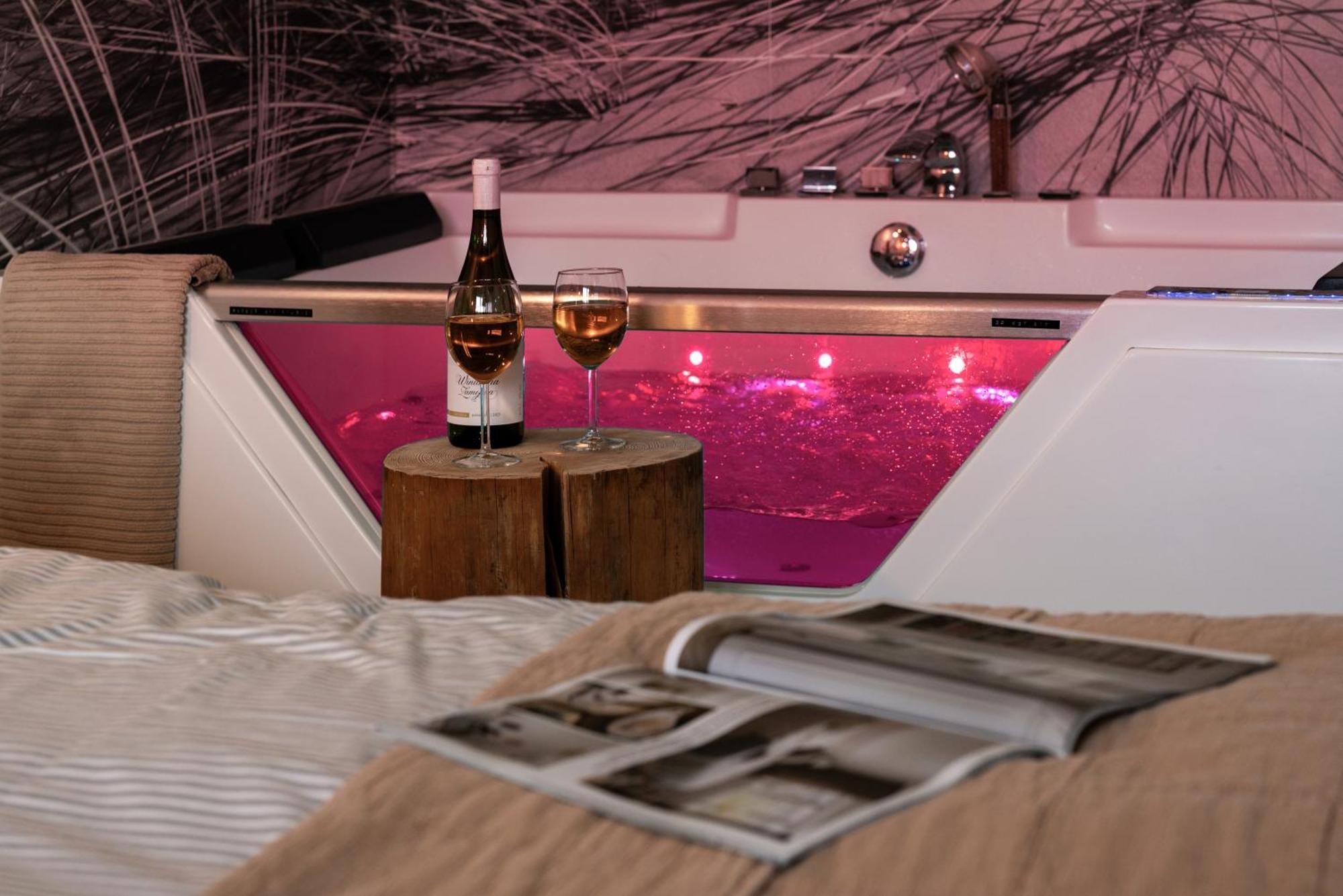 Apartament Z Jacuzzi & Sauna Chillout Kolberg Exterior foto